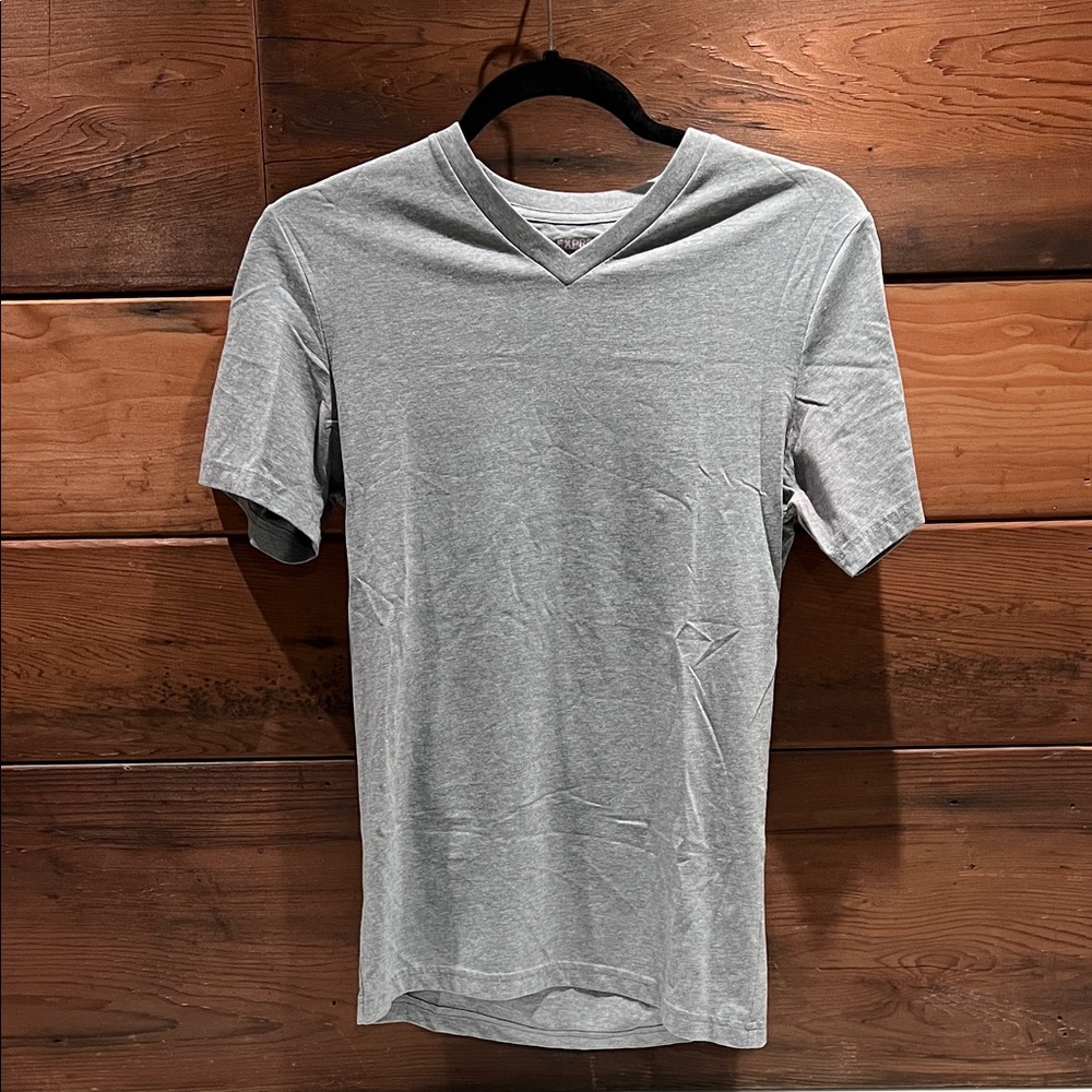 🔥‼️Express Light Gray V-Neck Men's Tee‼️🔥